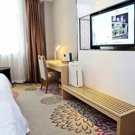 Lavande Hotel Baiyun International Airport Branch Guangzhou Exterior photo