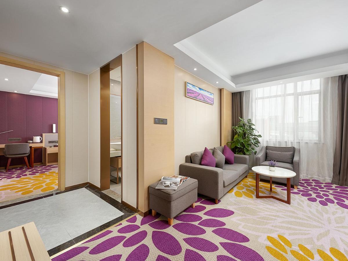 Lavande Hotel Baiyun International Airport Branch Guangzhou Exterior photo